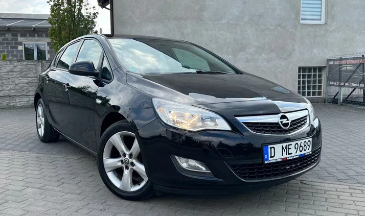 samochody osobowe Opel Astra cena 26400 przebieg: 180000, rok produkcji 2010 z Jabłonowo Pomorskie